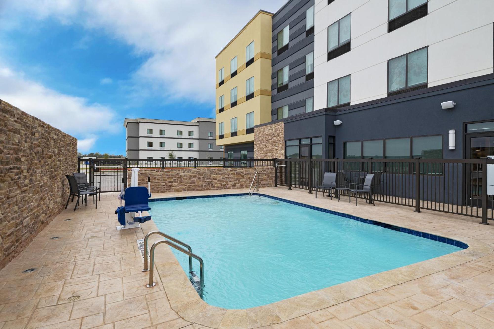 Fairfield By Marriott Inn & Suites Waller Екстериор снимка